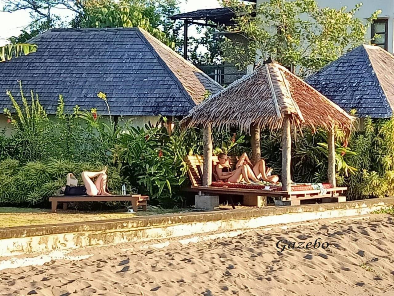 Cocotinos Manado Hotel Exterior foto